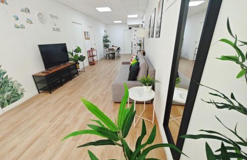 Montolivet Apartment | City of Sciences and Arts Breeze Residence