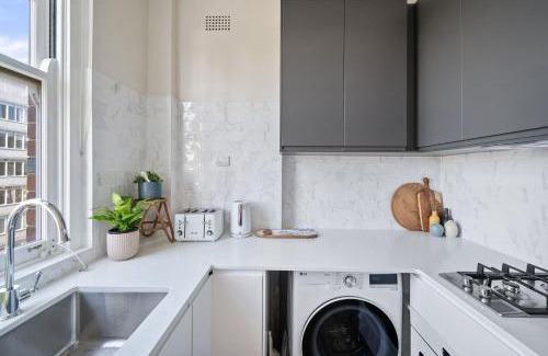 Darlinghurst Apartment | City Vibes in Darlinghurst