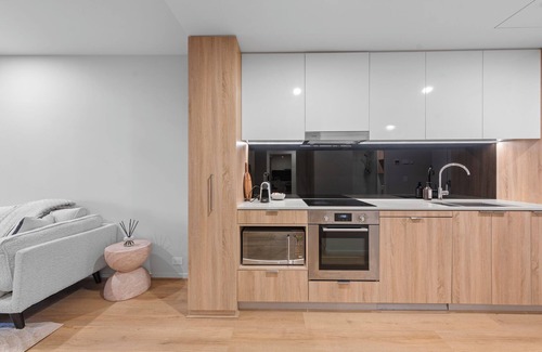 Brisbane Central Business District Apartment | City-View Apartment in Spire w/Pool & Gym