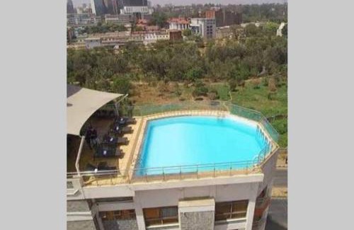 Ngara West Apartment | City View with Rooftop Pool - Studio