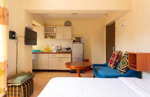 Ngara West Apartment | City View with Rooftop Pool - Studio