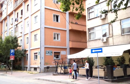 City Center Apartment | CityCenter Flat across The Fortress