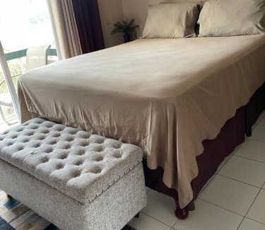 New Kingston Apartment | Cityscape at Chelsea Manor/New Kingston Studio!