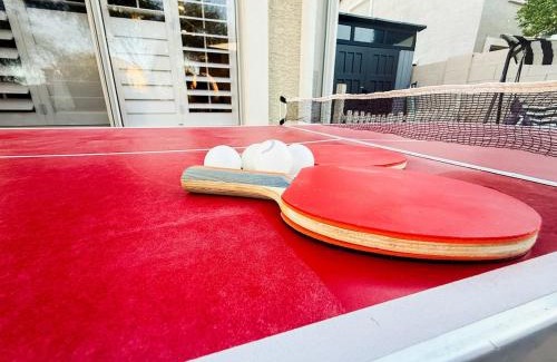 Gilbert House | Civic Centre, Resort Oasis, Open Kitchen & Priv Entry