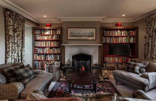 Clapton on the Hill Bed & Breakfast | Clapton Manor Bed & Breakfast