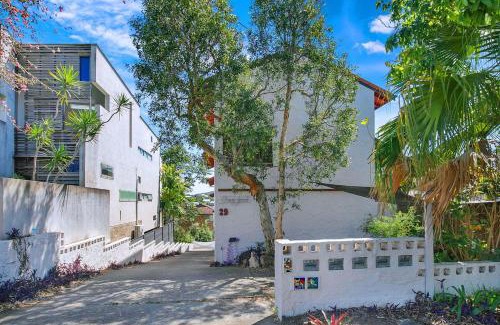 Indooroopilly House | Clarence Corner - Contemporary meets Cottage Style