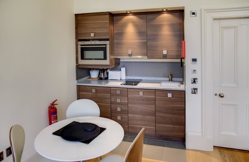 Comely Bank Apartment | Clarendon Luxury Apartments