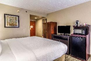 Mars Hotel | Clarion Inn Cranberry Township