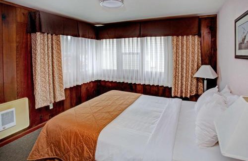 Lincoln Beach Hotel | Clarion Inn Surfrider Resort