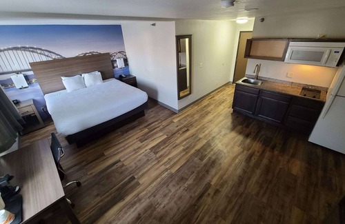 Bettendorf Hotel | Clarion Pointe Bettendorf - Quad Cities