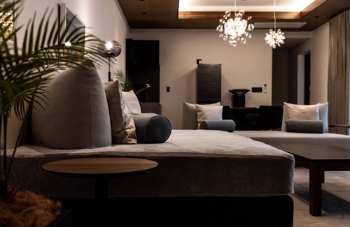 Miyakojima Villa | CLASS THE FIRST