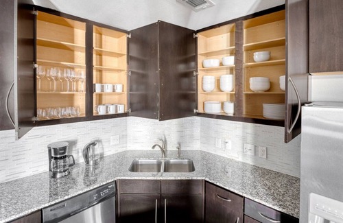 Barton Heights Apartment | Classic Barton Springs 2BR w/ W/D, Gym & Pool nr Town Lake, by Blueground