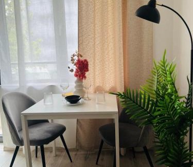 Lozenets Apartment | Classic Modern Apartment with Parking Place