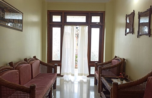 Beltola Hotel | Classy Abode