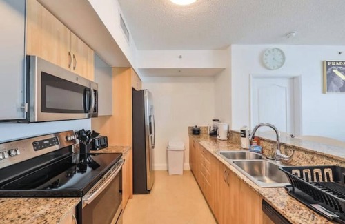 Sunny Isles Beach Hotel | Classy Getaway STR 02904