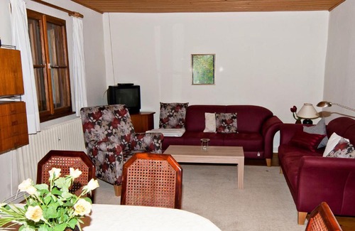 Schnabelwaid House | Classy Holiday Home in Schnabelwaid bei Bayreuth with Sauna