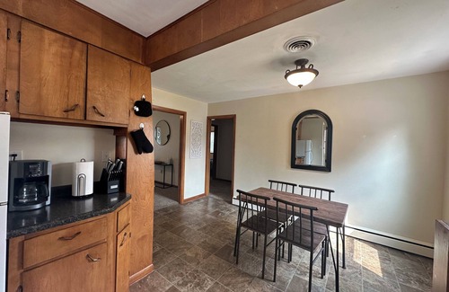 Bismarck Apartment | Clean & Cozy Spacious Apartment