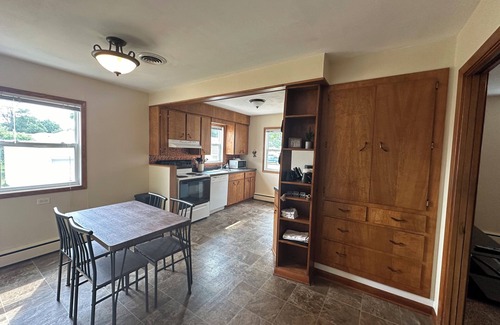 Bismarck Apartment | Clean & Cozy Spacious Apartment