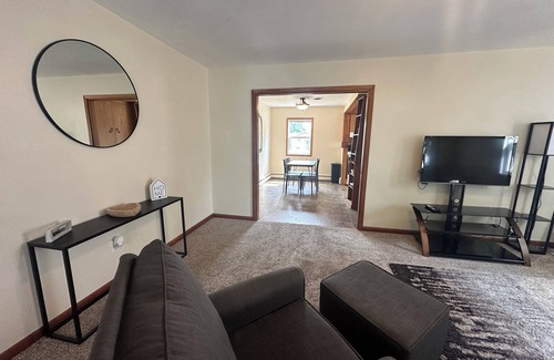 Bismarck Apartment | Clean & Cozy Spacious Apartment