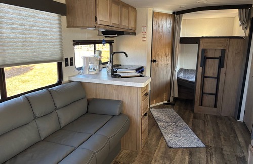 Pawnee County House | Clean, Relaxing Camper In The Pawnee Countryside.