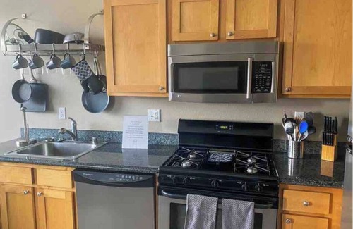 Sammamish Condo | Clean Stunning Condo in Sammamish