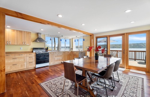 Northwest Ithaca House | Clean Well Maintained Cayuga Lake Perfect For Families, Wineries, College Visits