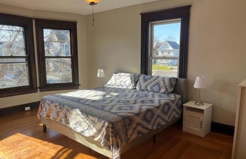 Norwood House | Cleneay #2 Private 3 Bed near Xavier & Downton