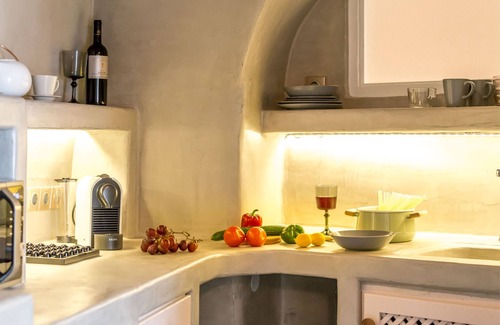 Oia House | Cleo's Dream Villa