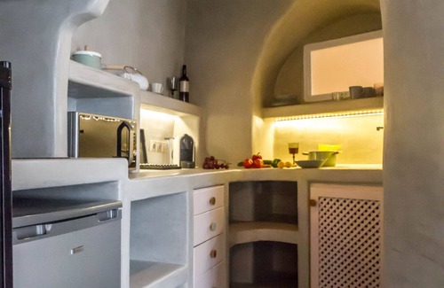 Oia House | Cleo's Dream Villa