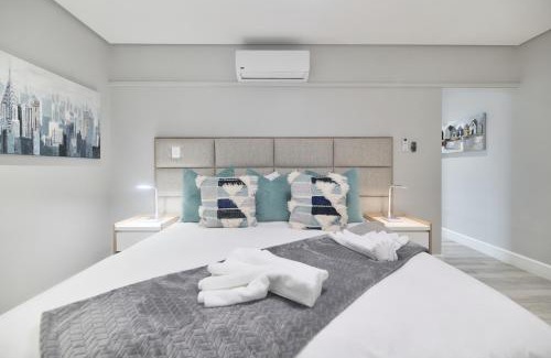 L'Agulhas House | Cliff Haven