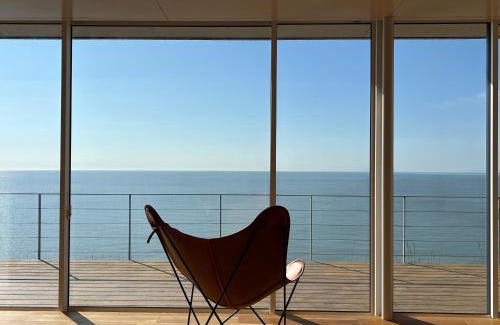 Bannaguro Villa | Cliff House Morai