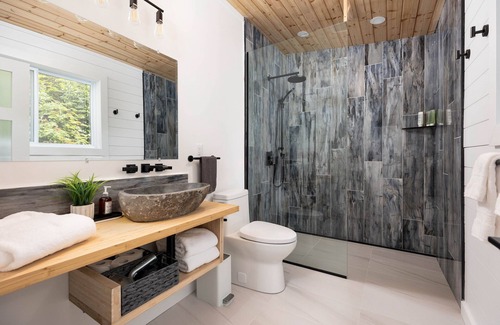 Bauline East Resort | Cliffs Edge Retreat