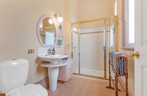 Echuca Hotel | Clocktower Suites