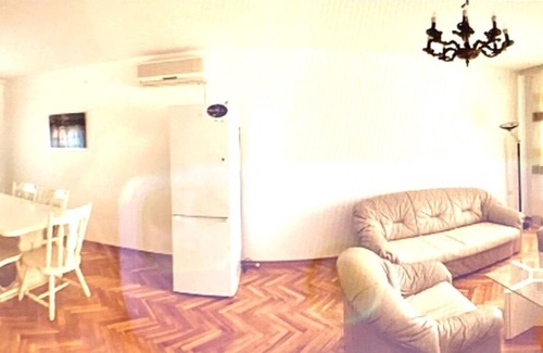 Pancevo Apartment | Close to city, beautiful home, explore the wonders of Serbia. Great for families
