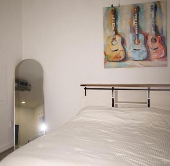 Montrose Apartment | Close to Convention Center & Stadiums