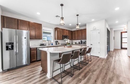 Austin House | Close to Cota Downtown Cozy Luxe 4BR