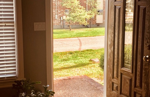 Whitebridge House | Close to Downtown/West End. Beautiful house private driveway. 4 BR. Sleep 9