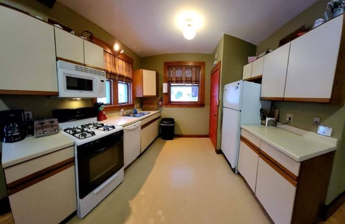 Gile House | Close to Hurley, Trail access, near The Gile Flowage with Central Air & King Bed