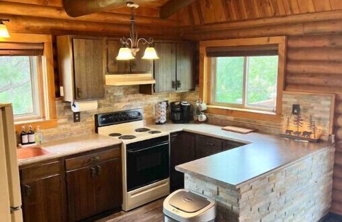 Colonial Pine Hills House | Close to numerous attractions, making it an ideal base to explore the area.