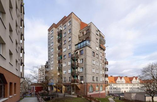 Katowice Apartment | Close to Railway Station Apartment on the 7th Floor in Katowice by Noclegi Renters