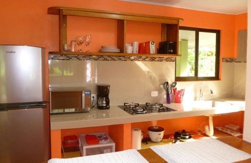Samara House | Close to the Beach. Cute and Private!