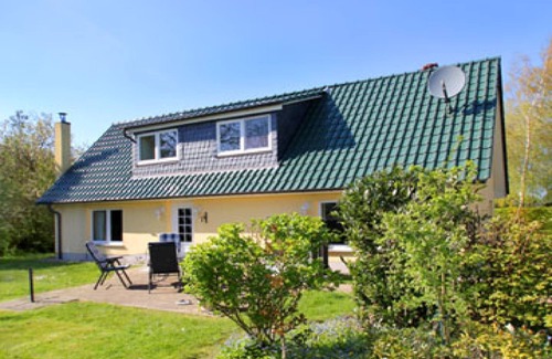 Kammin House | Close to the water in a quiet location, own garden and terrace - Ferienhaus Kormoran