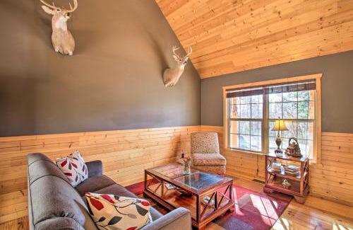 New Haven House | Close to Vineyards Updated New Haven Retreat!