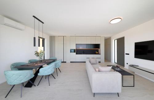 Kraj Villa | Cloud 9 D1