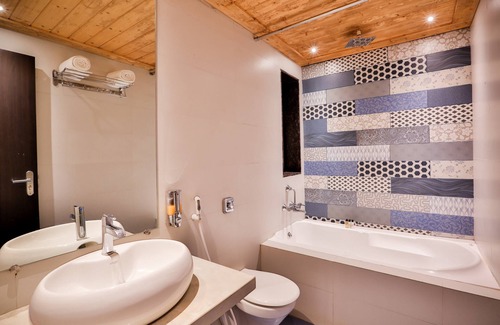 Atvan Hotel | Cloud 9 Hills Resort