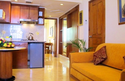 Legian Hotel | Club Bali Family Suites @Legian Beach