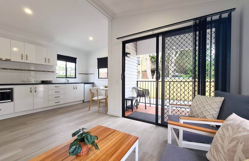 Byron Bay Cabin | Club Byron Accommodation - In the heart of Byron Bay