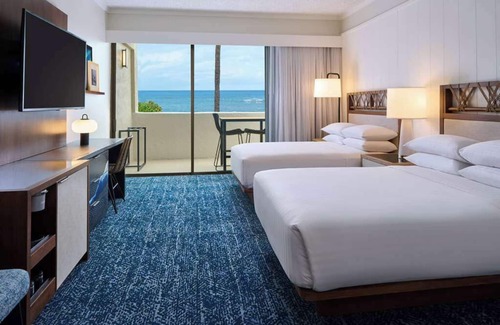 Keauhou Hotel | Club Oceanfront Suite 2 Double Beds at Outrigger Kona Resort and Spa