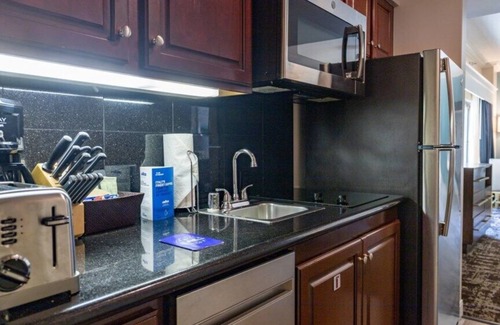 Gaslamp Quarter Hotel | Club Wyndham Harbour Lights - Studio