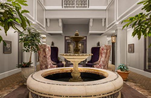Central Business District Resort | Club Wyndham La Belle Maison